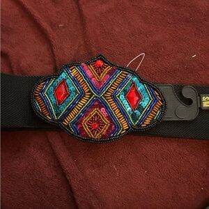 Women’s Vintage Fashion Belt. Beautiful coloring. Never worn. Stretch.